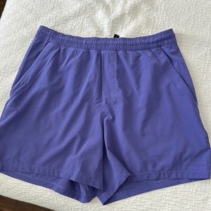 Mens large 7” LL pace breaker lulu lemon